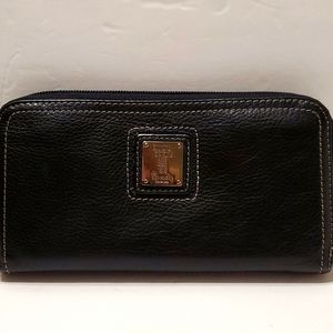 tignanello zip around wallet